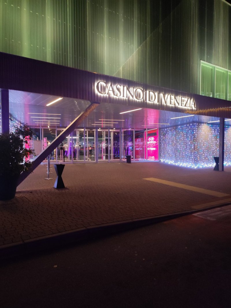 La Recensione Completa del Realz Casino in Italia: Tutti i Dettagli - panoramica